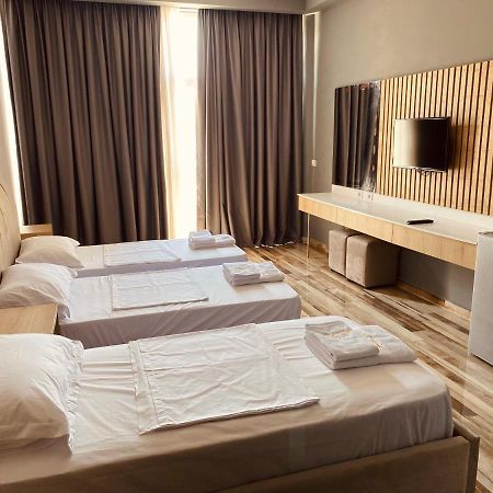 Montecarlo Lungomare Vlorë 外观 照片