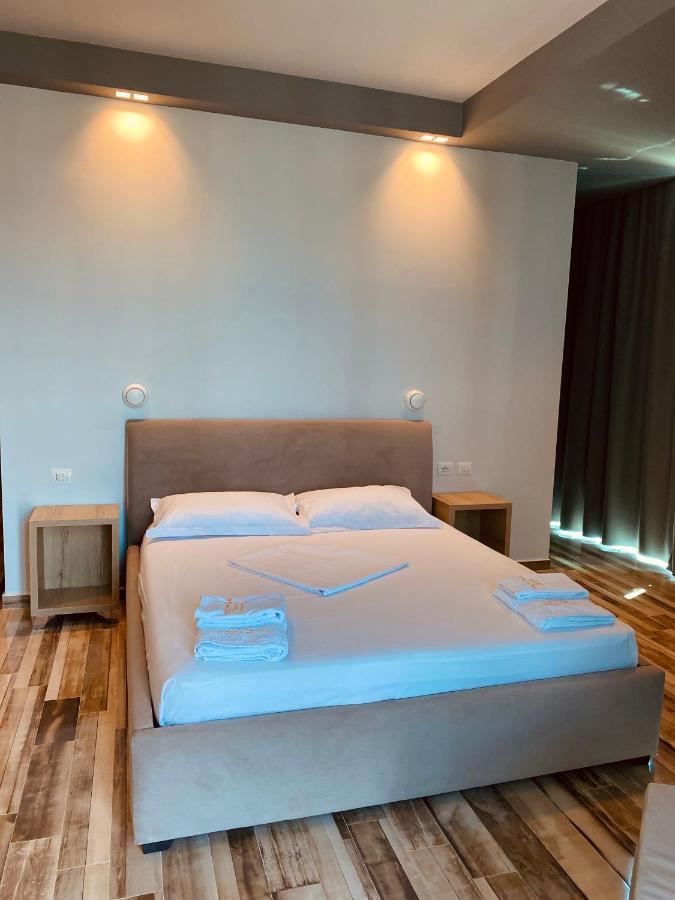 Montecarlo Lungomare Vlorë 外观 照片