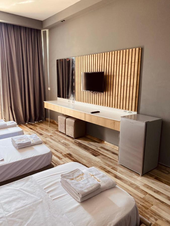 Montecarlo Lungomare Vlorë 外观 照片