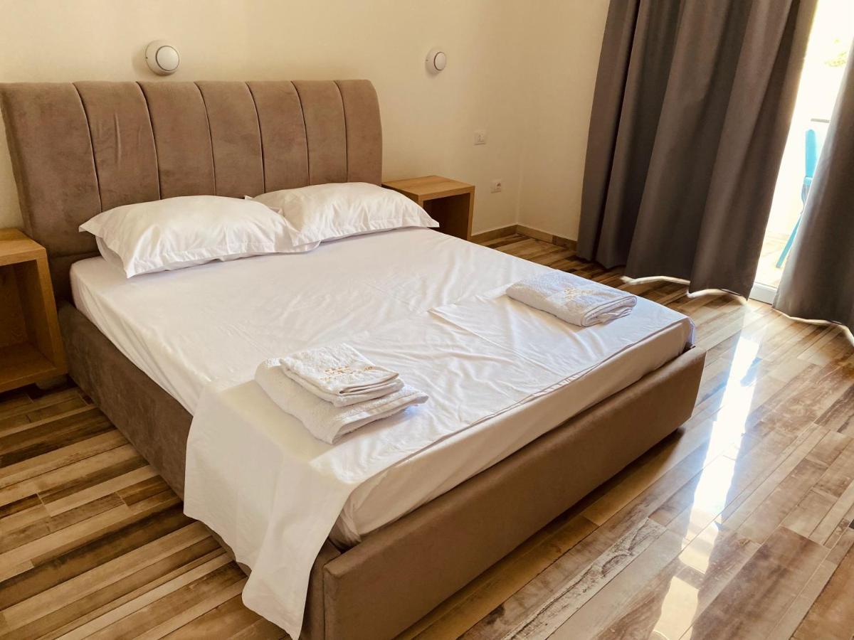 Montecarlo Lungomare Vlorë 外观 照片