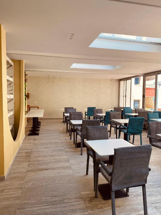 Montecarlo Lungomare Vlorë 外观 照片